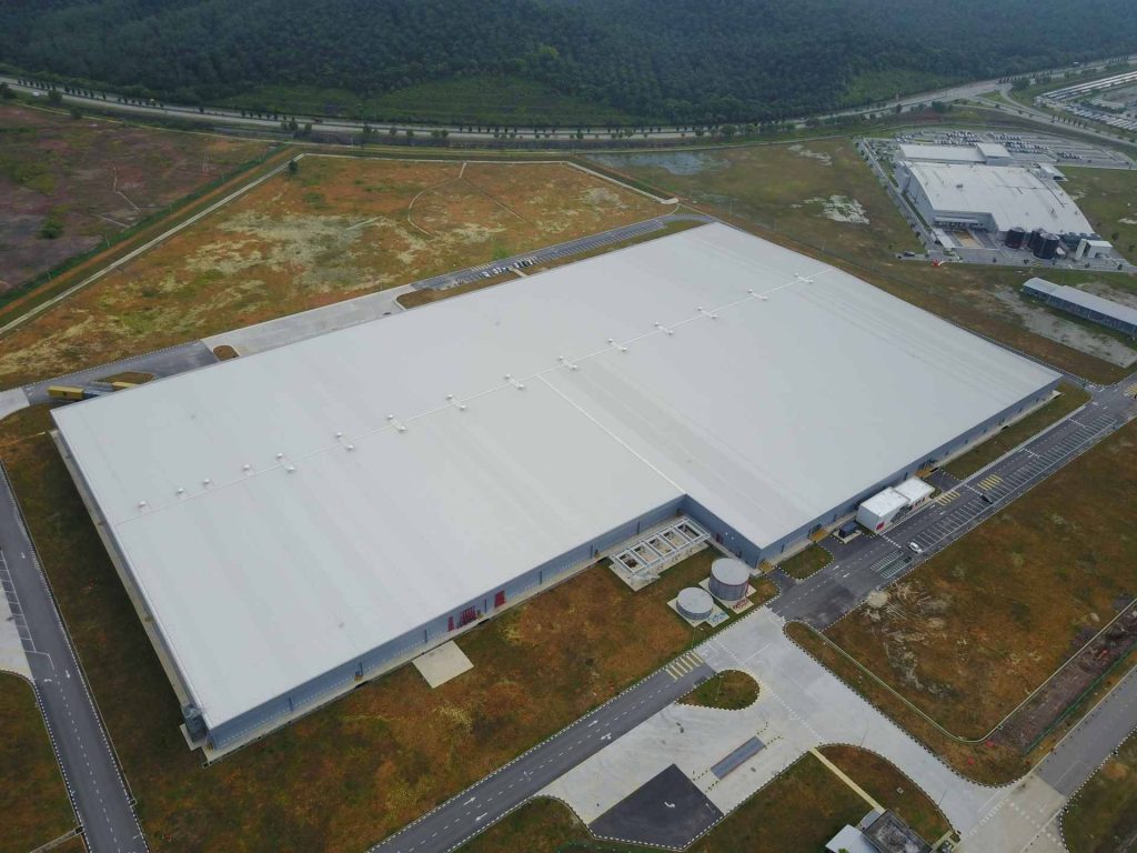 data-center-first-solar-img